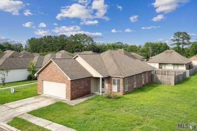 Home For Sale in Greenwell Springs, Louisiana