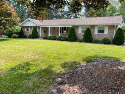 Home For Sale in Belvidere, New Jersey