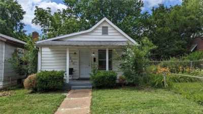 Home For Sale in University City, Missouri