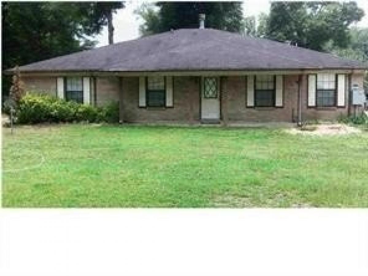 Picture of Home For Sale in Eight Mile, Alabama, United States