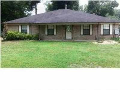 Home For Sale in Eight Mile, Alabama