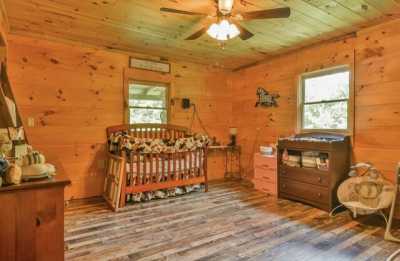Home For Sale in Hampton, Tennessee