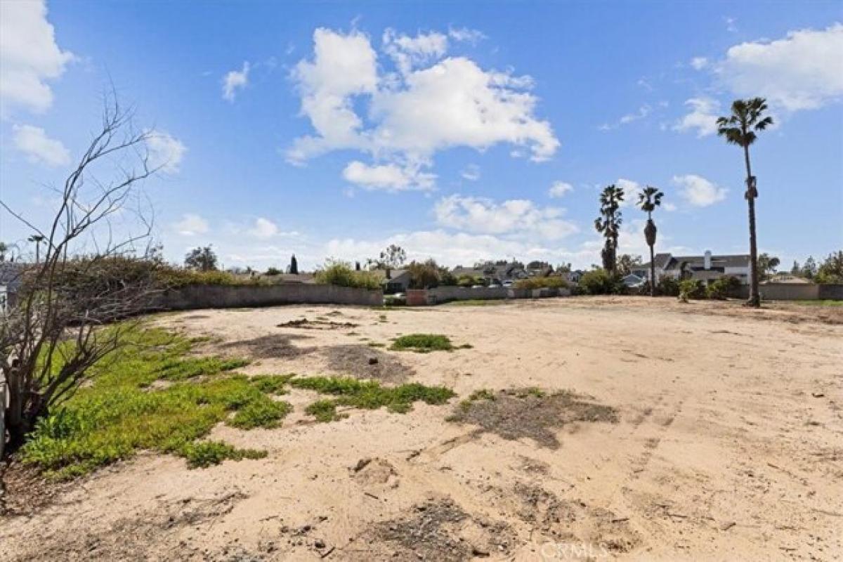Picture of Residential Land For Sale in Yorba Linda, California, United States