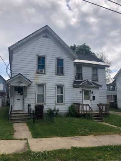 Home For Rent in Gloversville, New York