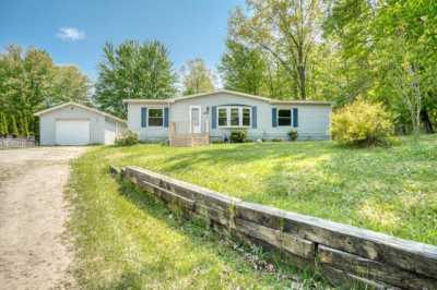 Home For Sale in Howard City, Michigan