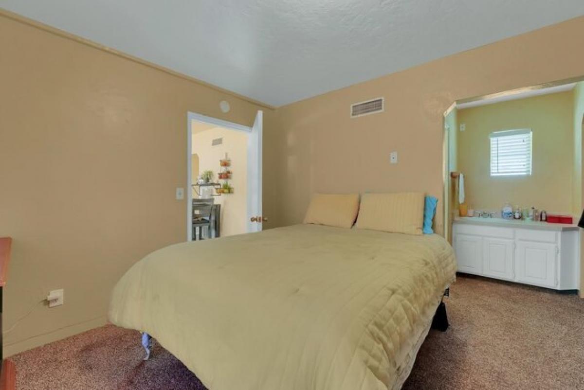 Picture of Home For Sale in Porterville, California, United States