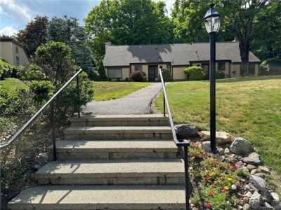 Home For Sale in Somers, New York