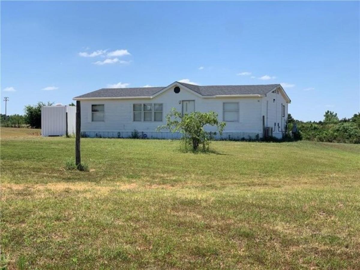 Picture of Home For Sale in Blanchard, Oklahoma, United States