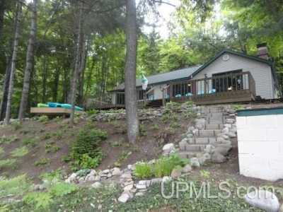 Home For Sale in Munising, Michigan