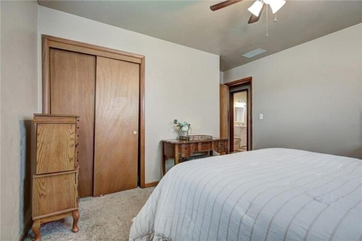 Picture of Home For Sale in Kingfisher, Oklahoma, United States