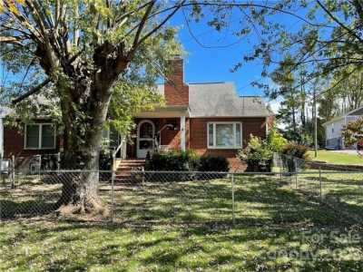 Home For Sale in Canton, North Carolina
