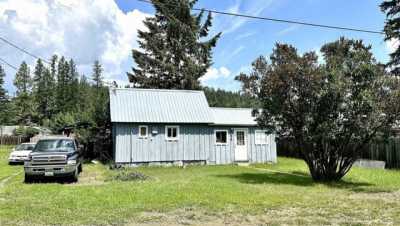 Home For Sale in Ione, Washington