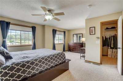 Home For Sale in Burnsville, Minnesota