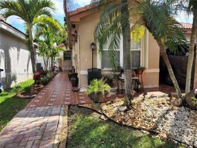 Home For Sale in Miramar, Florida