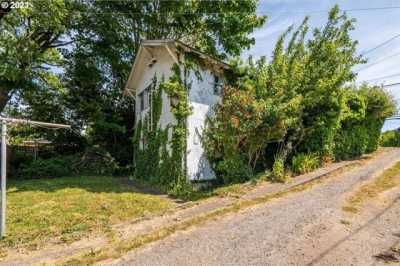 Home For Sale in North Bend, Oregon