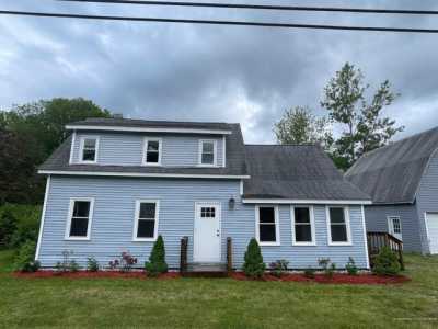 Home For Sale in Bowdoinham, Maine