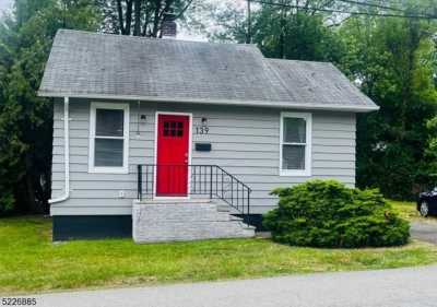 Home For Rent in Little Falls, New Jersey