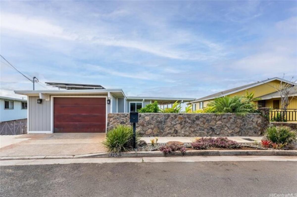 Picture of Home For Sale in Kapolei, Hawaii, United States