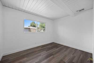 Home For Sale in Bakersfield, California