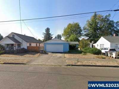 Home For Sale in Albany, Oregon