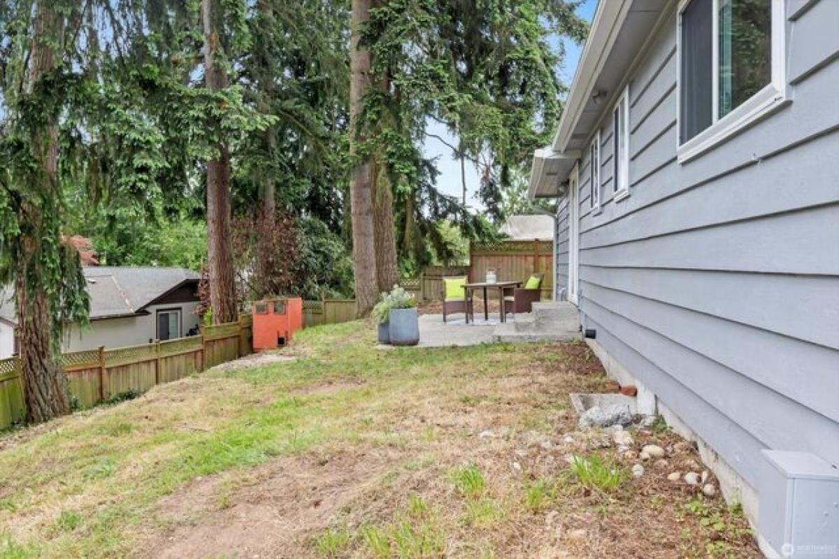 Picture of Home For Sale in Lynnwood, Washington, United States