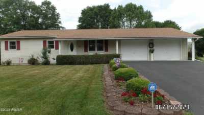Home For Sale in Montgomery, Pennsylvania