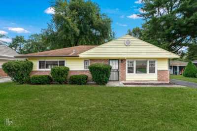 Home For Sale in Park Forest, Illinois