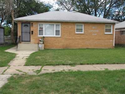 Home For Sale in Harvey, Illinois