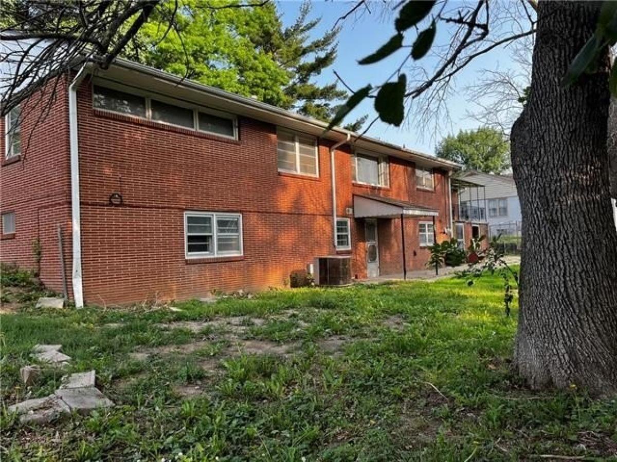 Picture of Home For Sale in Saint Joseph, Missouri, United States
