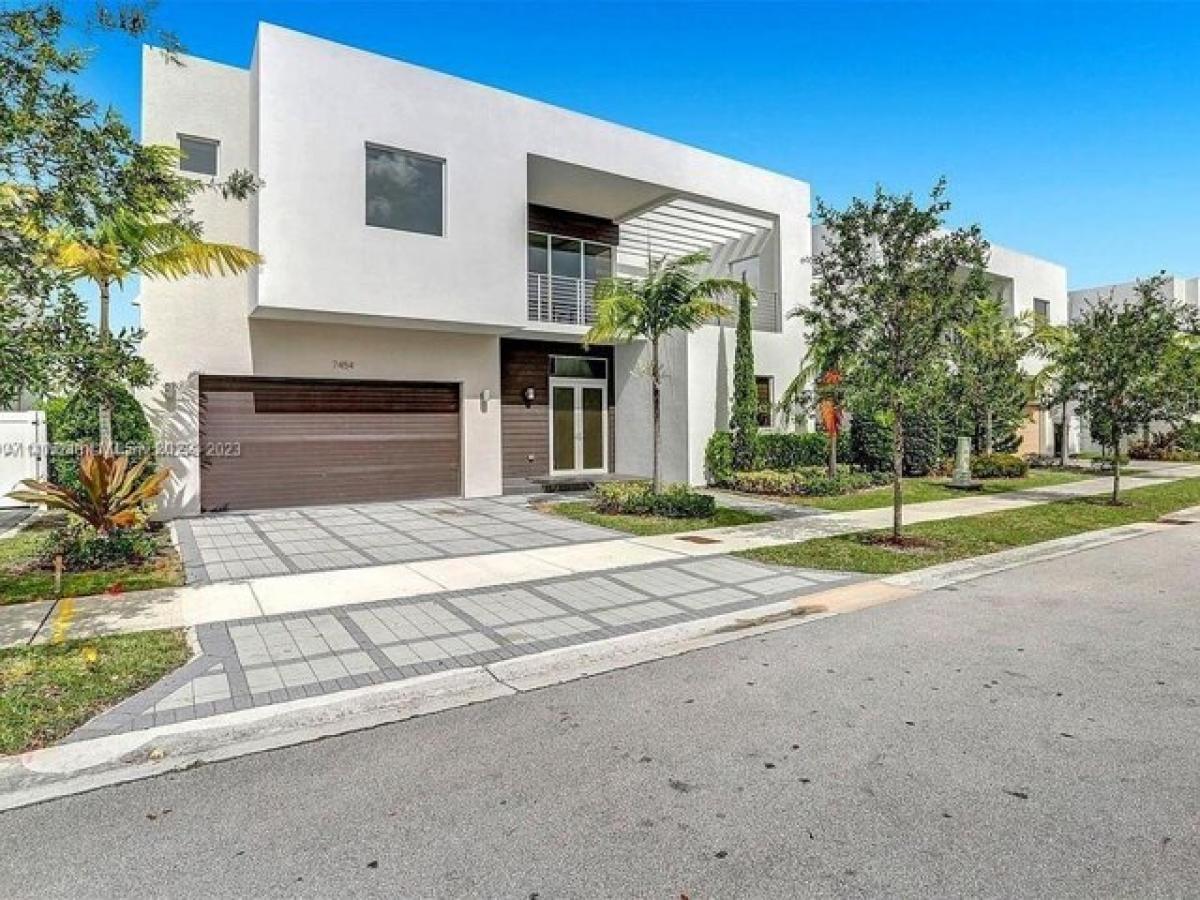Picture of Home For Rent in Doral, Florida, United States