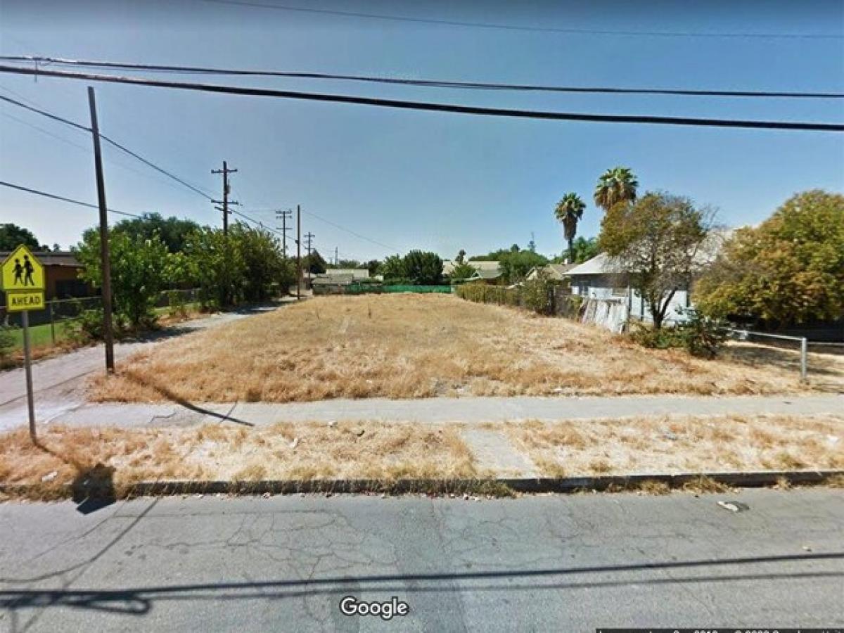 Picture of Residential Land For Sale in Fresno, California, United States